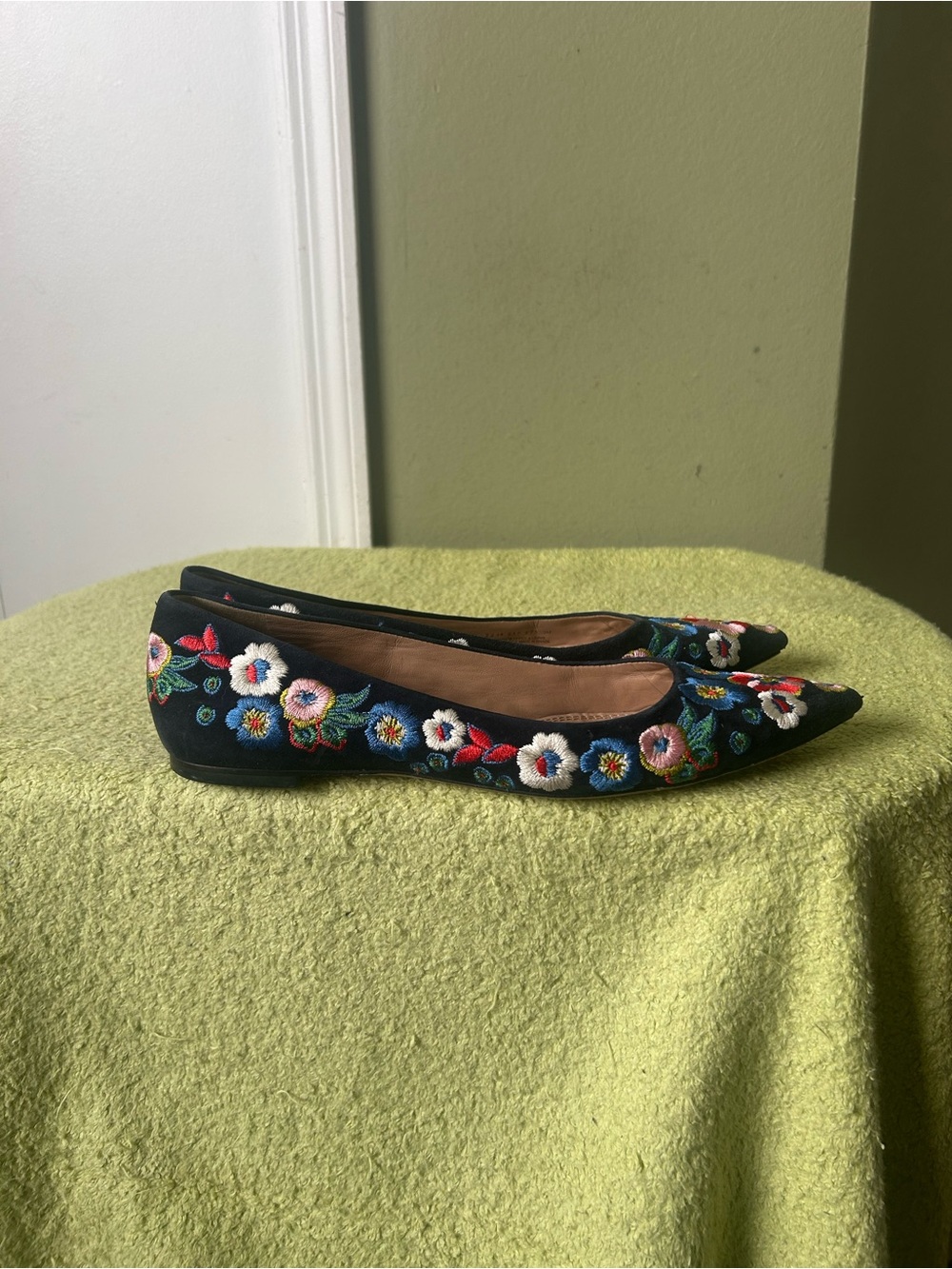 Tory Burch Rosemont Navy Floral Embroidered Pointed Toe Flats - Picture 2 of 15